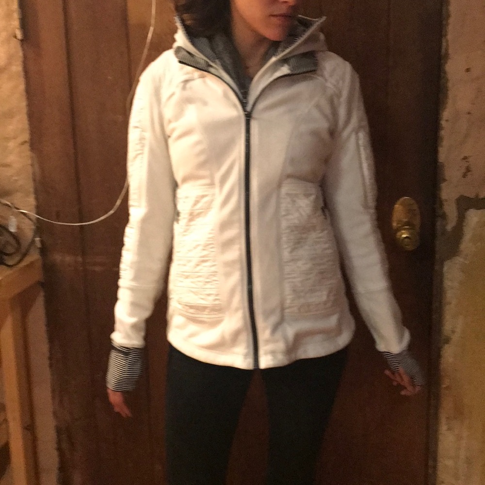 Lululemon puff coat